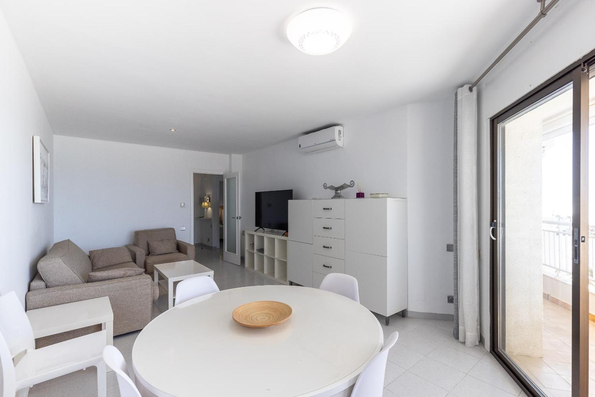 Uhc Santillana Family Complex ซาลอว์ ภายนอก รูปภาพ